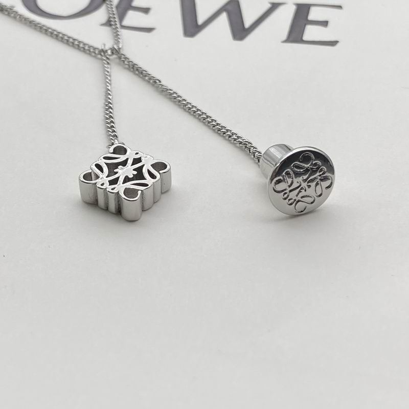 Loewe necklace 0625