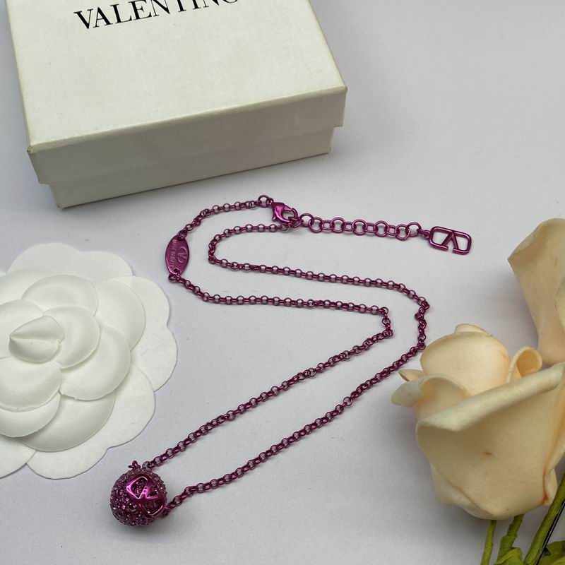 Valentino necklace 0625