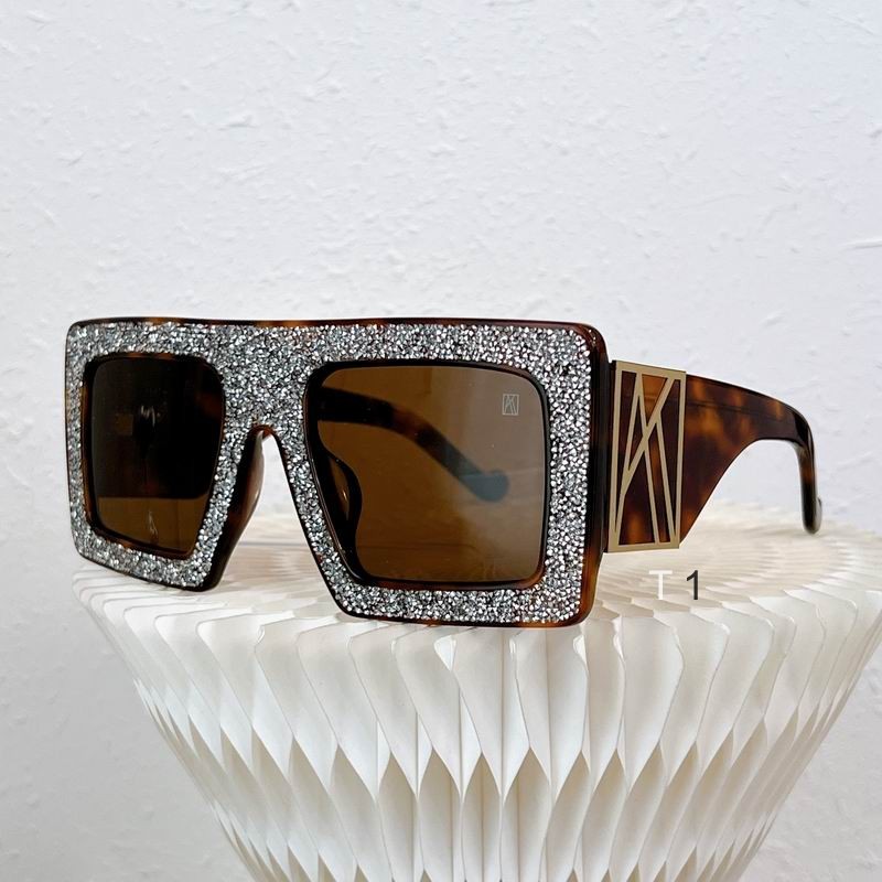 Glasses Factory 0828