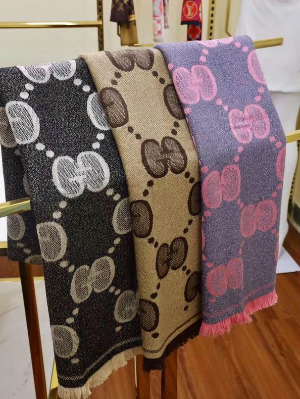 Scarf F1st 0828